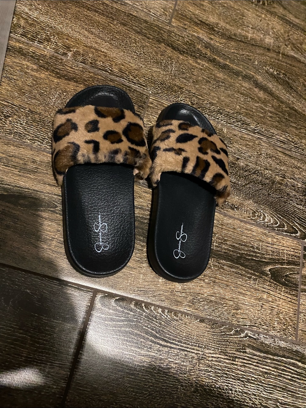 Jessica Simpson Leopard Faux Fur Slide Sandals - Black & Brown. New without tag